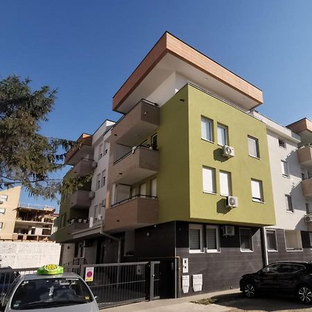 Mateja Apartment Novi Sad Bagian luar foto